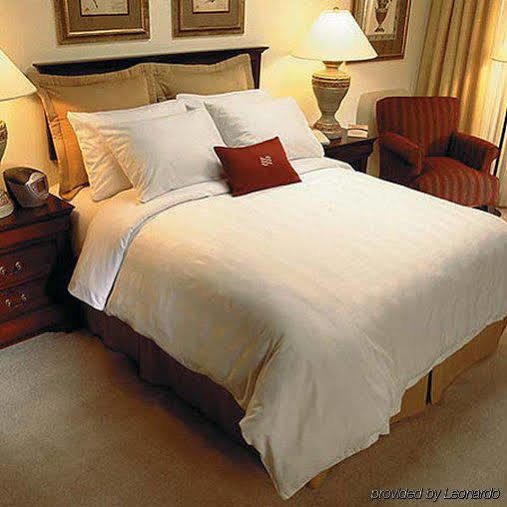 Hotel I-64 Richmond Dumbarton Buitenkant foto