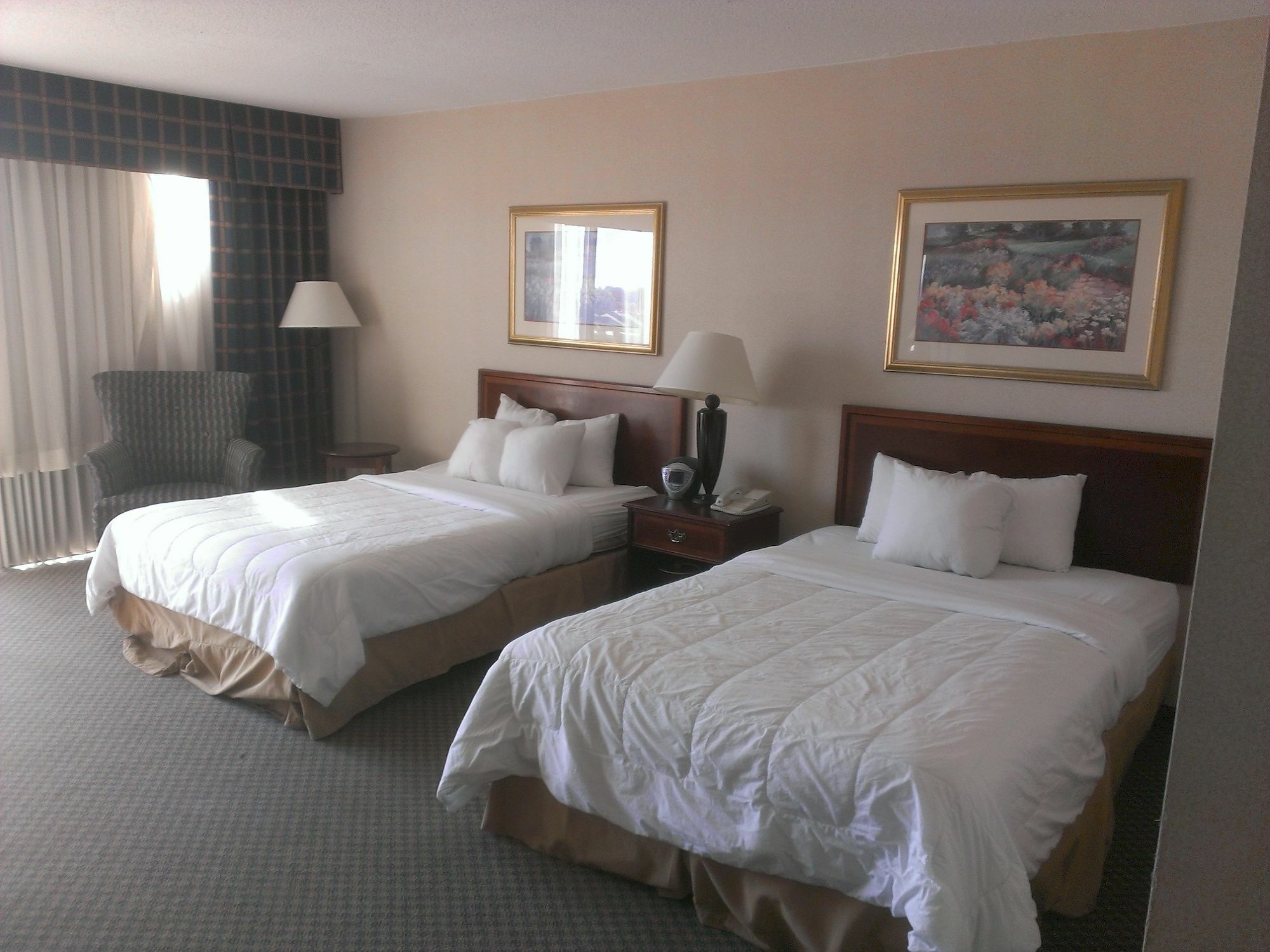 Hotel I-64 Richmond Dumbarton Buitenkant foto